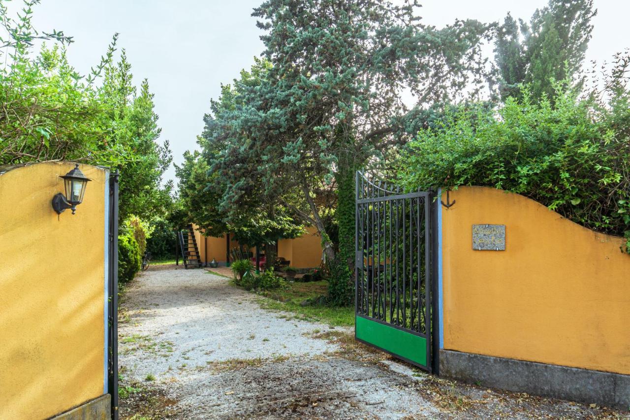 Country House Tra Lago E Mare A Sud Di Roma Villa Campoleone Exterior photo